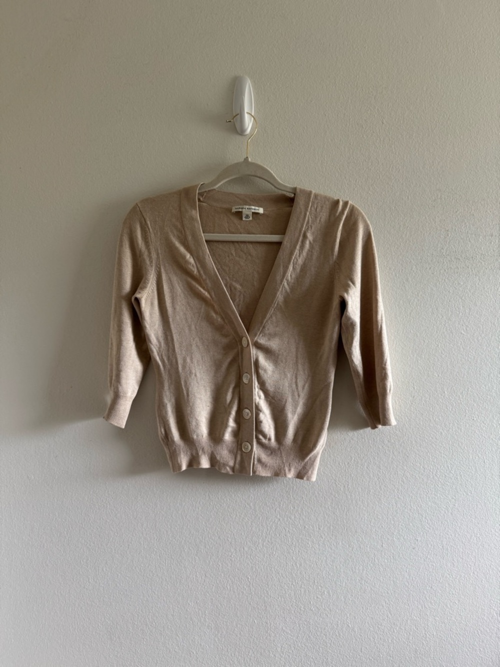 Banana Republic Light Beige V-Neck Button Silk Blend Cardigan Sweater  size XS
